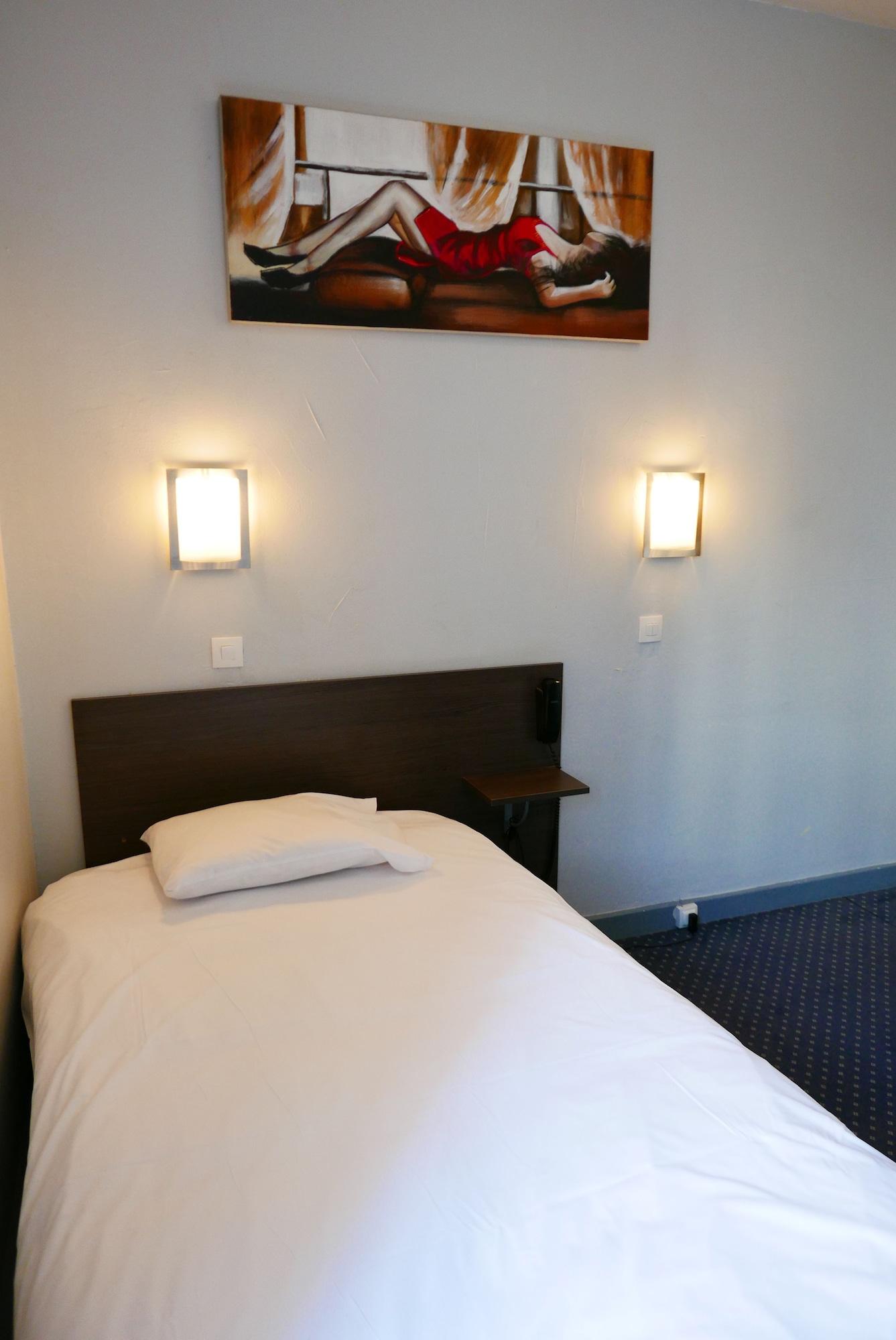 Hotel De Normandie Лион Экстерьер фото